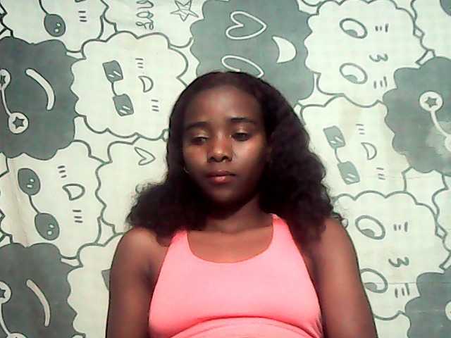 LandiQueen12 live cam preview