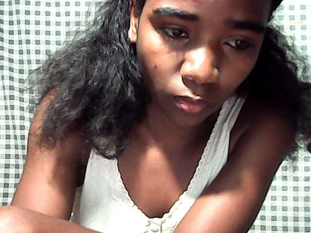 LandiQueen12 live cam on BongaCams