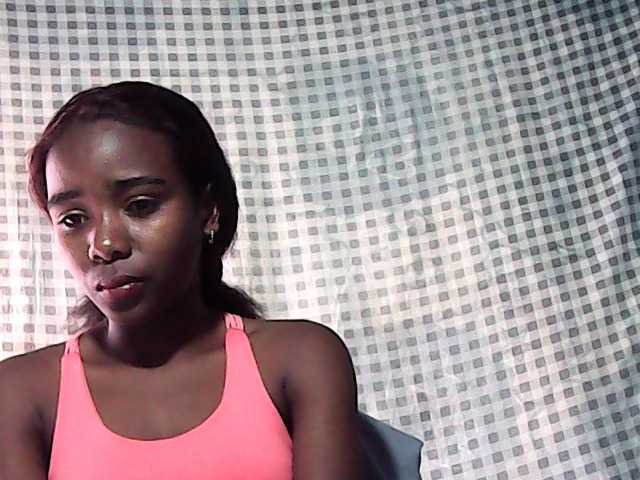 LandiQueen12 live cam on BongaCams