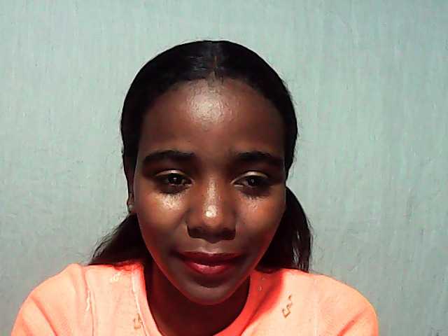 LandiQueen12 live cam on BongaCams