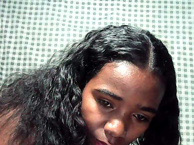LandiQueen12 live cam on BongaCams