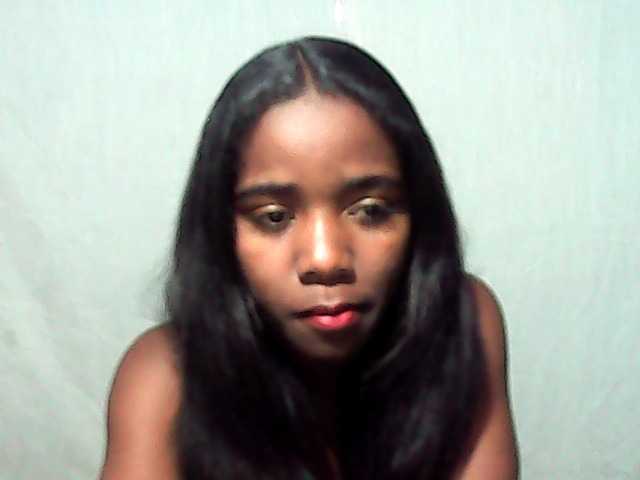 LandiQueen12 live cam on BongaCams