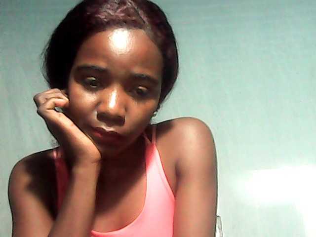 LandiQueen12 live cam on BongaCams