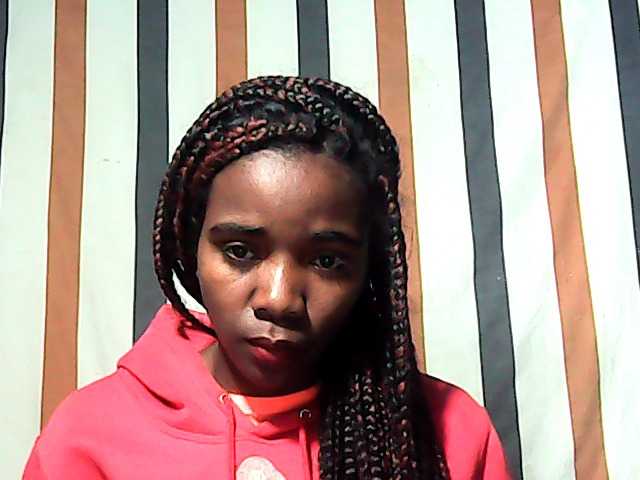 LandiQueen12 live cam on BongaCams