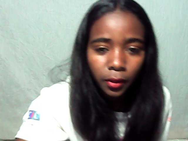 LandiQueen12 live cam on BongaCams
