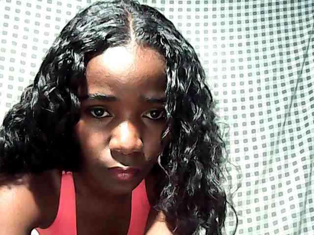 LandiQueen12 webcam