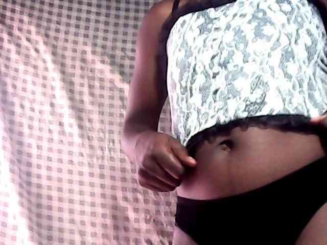LandiQueen12