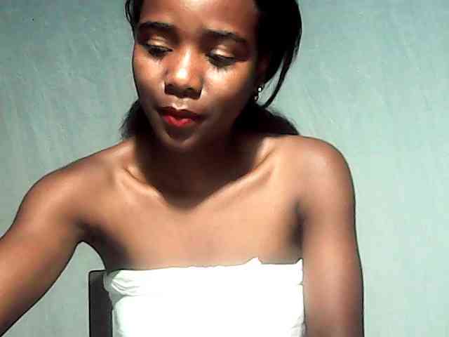 LandiQueen12