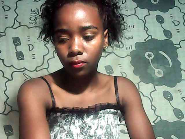 LandiQueen12