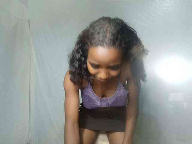 LandiQueen12