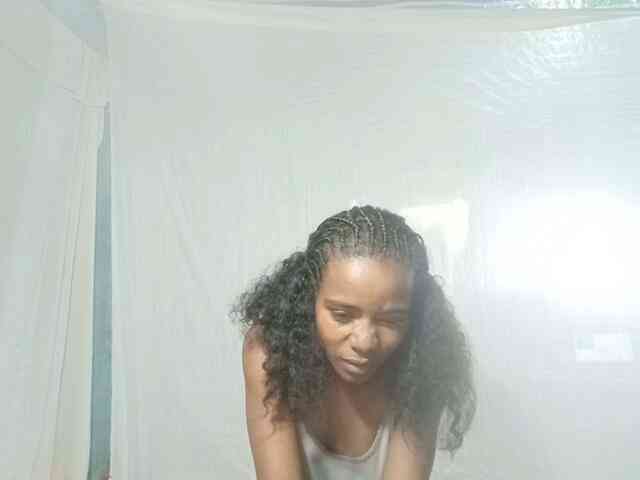LandiQueen12 webcam