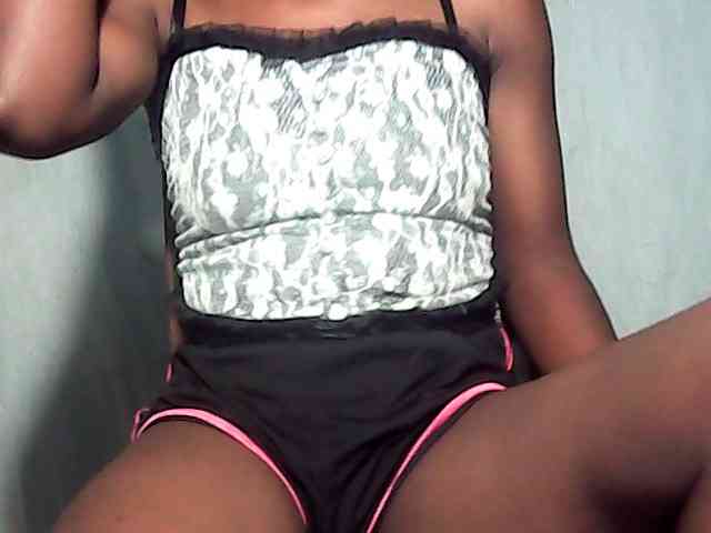 LandiQueen12