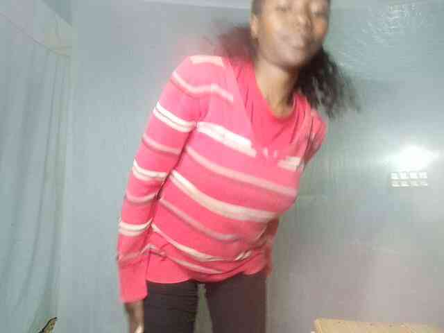 LandiQueen12 webcam