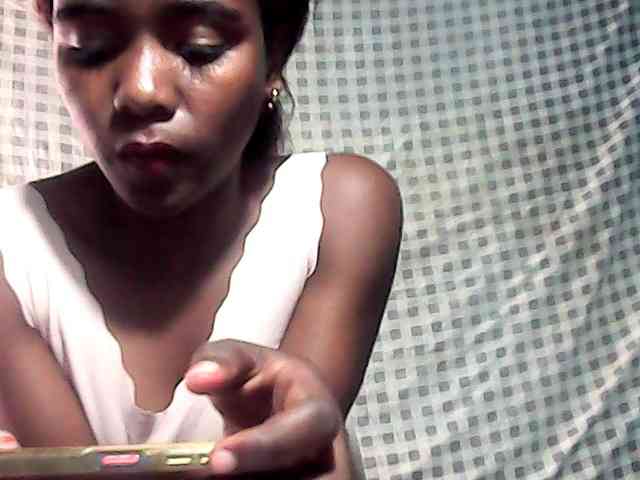 LandiQueen12 LandiQueen12