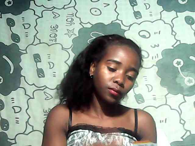 LandiQueen12