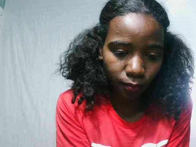 LandiQueen12 webcam