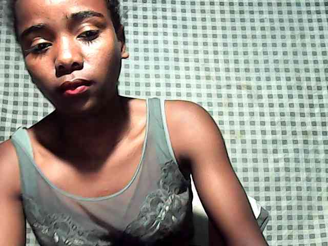 LandiQueen12