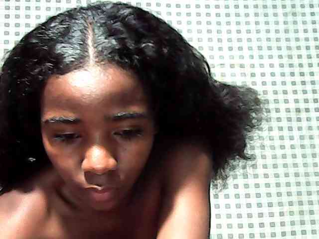 LandiQueen12 webcam