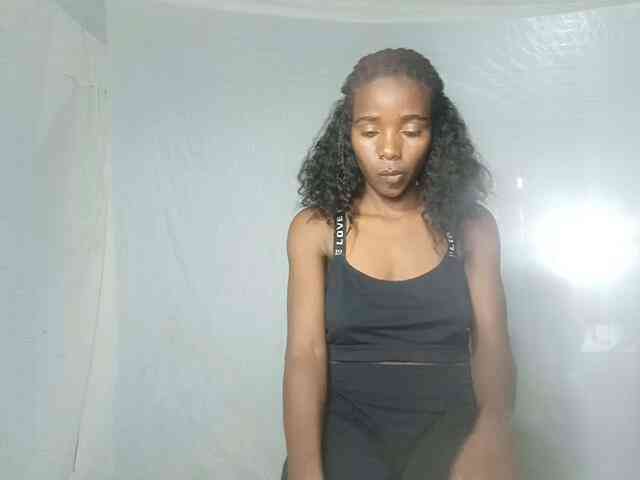 LandiQueen12 Live Webcam on BongaCams