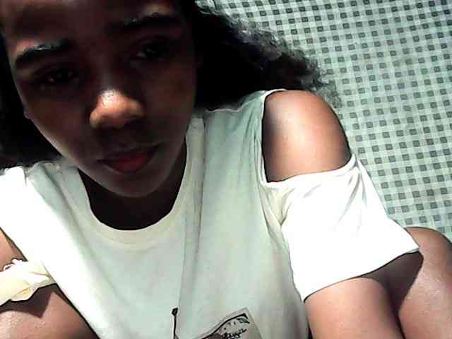 LandiQueen12