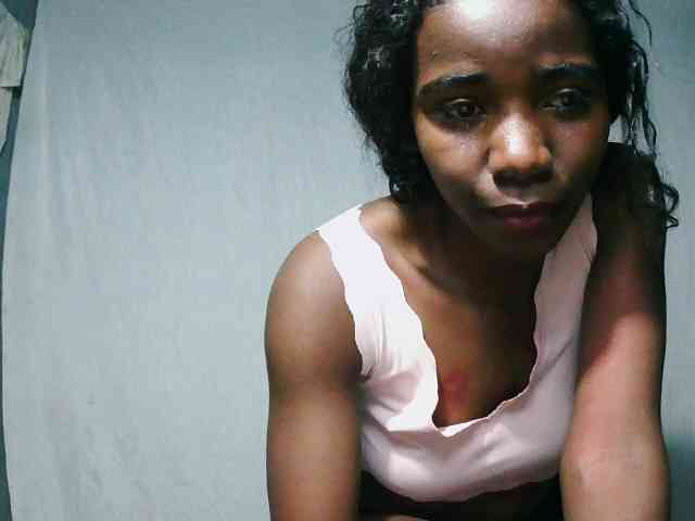 LandiQueen12