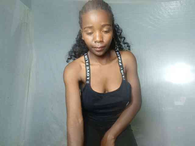 LandiQueen12