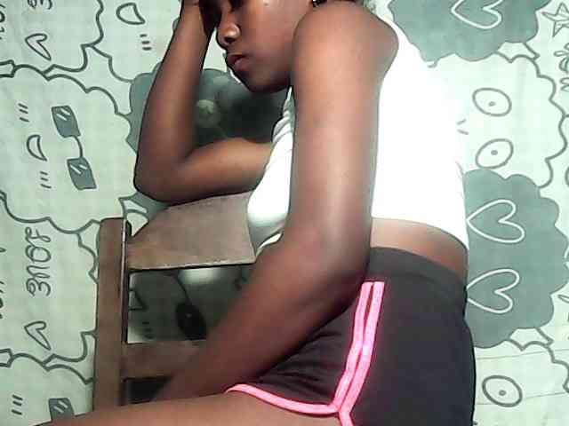 LandiQueen12