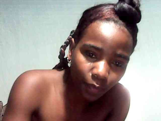 LandiQueen12
