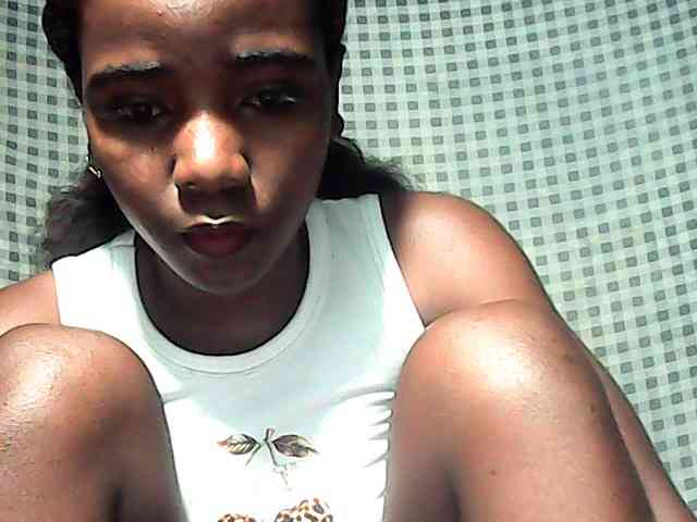 LandiQueen12