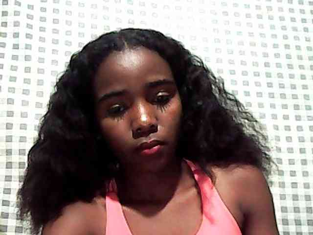 LandiQueen12 webcam