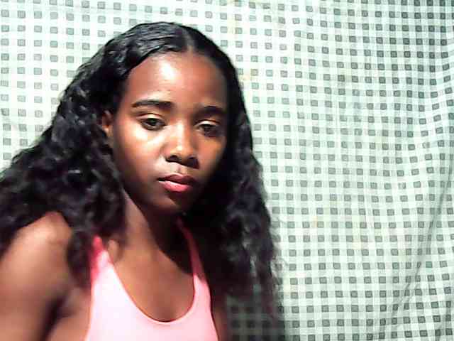 LandiQueen12 webcam