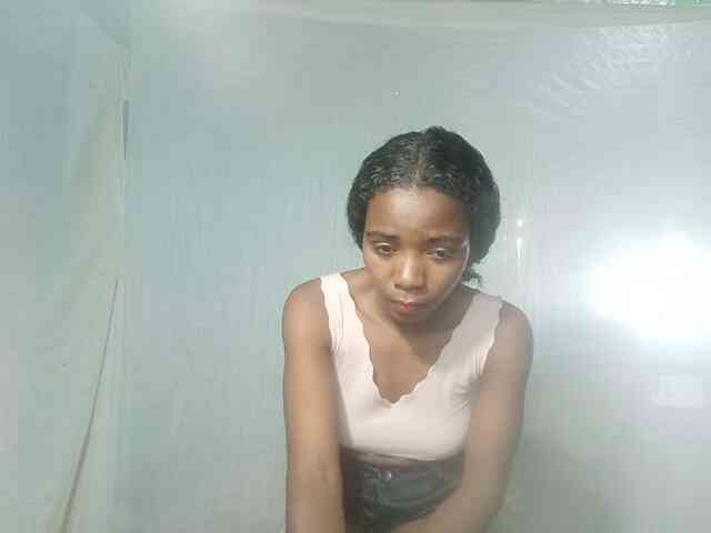 LandiQueen12