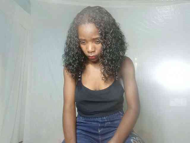LandiQueen12