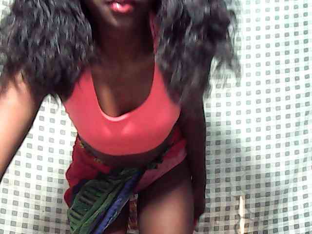LandiQueen12 webcam