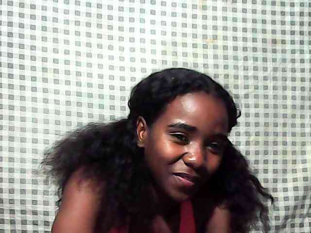 LandiQueen12 webcam
