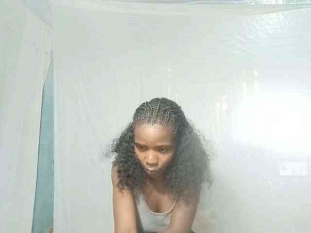 LandiQueen12 webcam