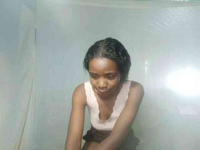 LandiQueen12 webcam
