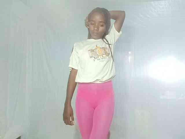 LandiQueen12