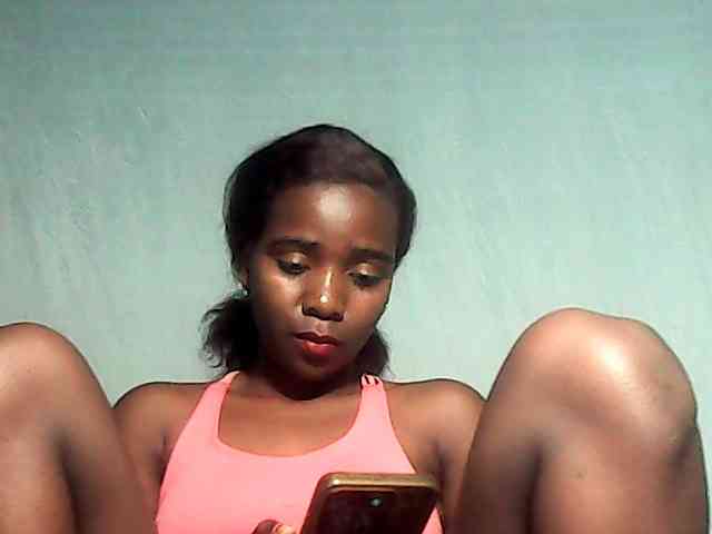 LandiQueen12