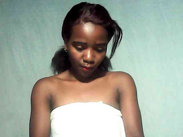 LandiQueen12