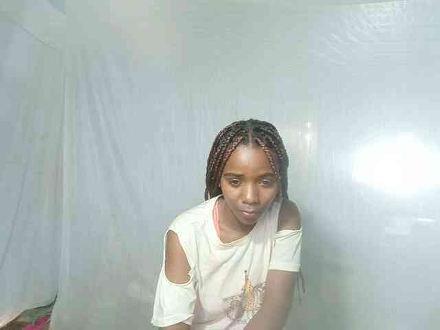 LandiQueen12