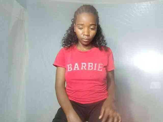 LandiQueen12 webcam