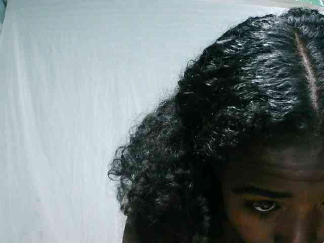 LandiQueen12 webcam