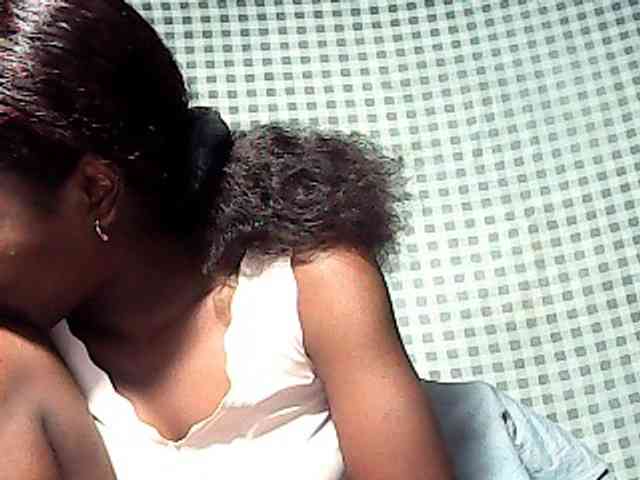 LandiQueen12