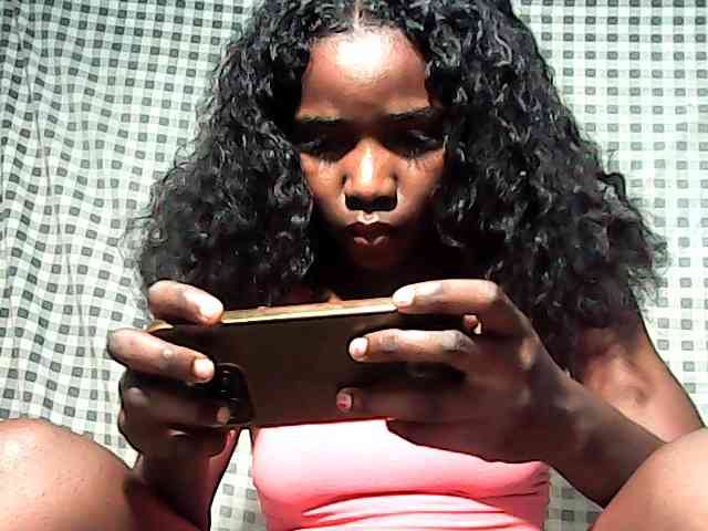 LandiQueen12