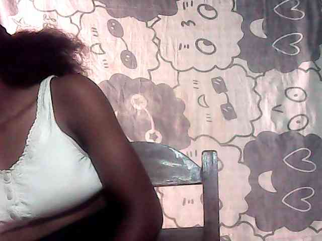LandiQueen12