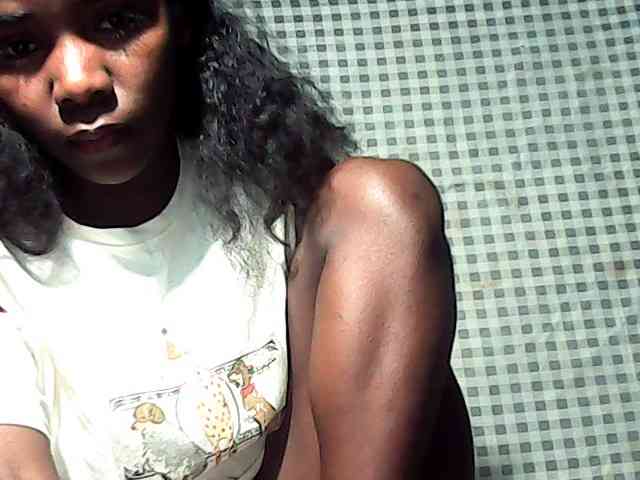 LandiQueen12