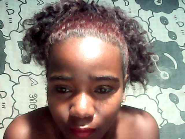 LandiQueen12
