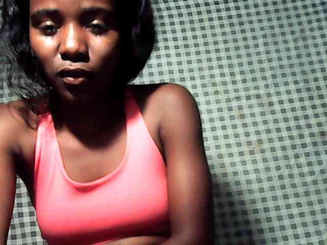 LandiQueen12 webcam