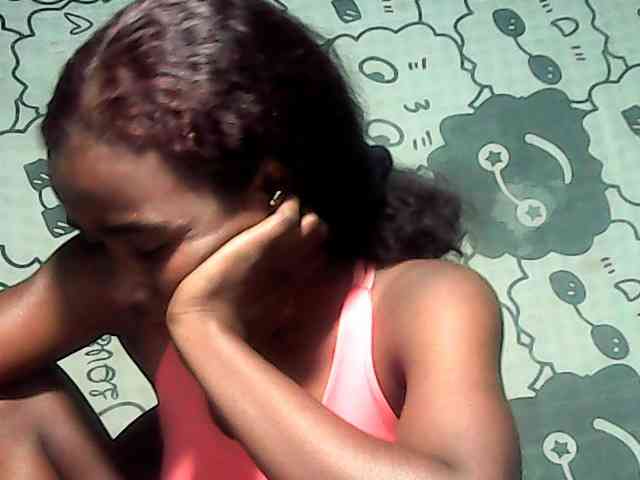 LandiQueen12
